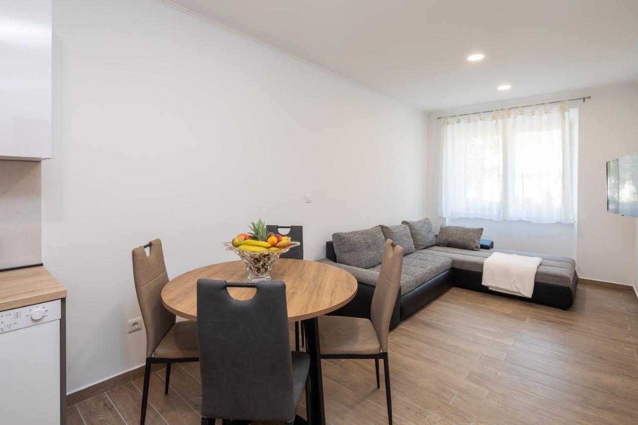 ז'סניסה Direct Beach Apartments מראה חיצוני תמונה